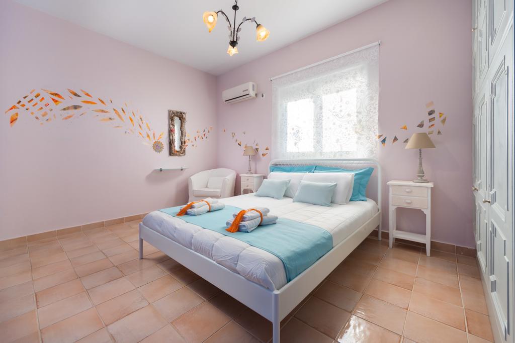 Art Center Apartments Karpathos Town  Exterior photo